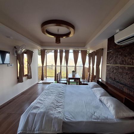 Cloudscape Homestay Pīrmed Εξωτερικό φωτογραφία