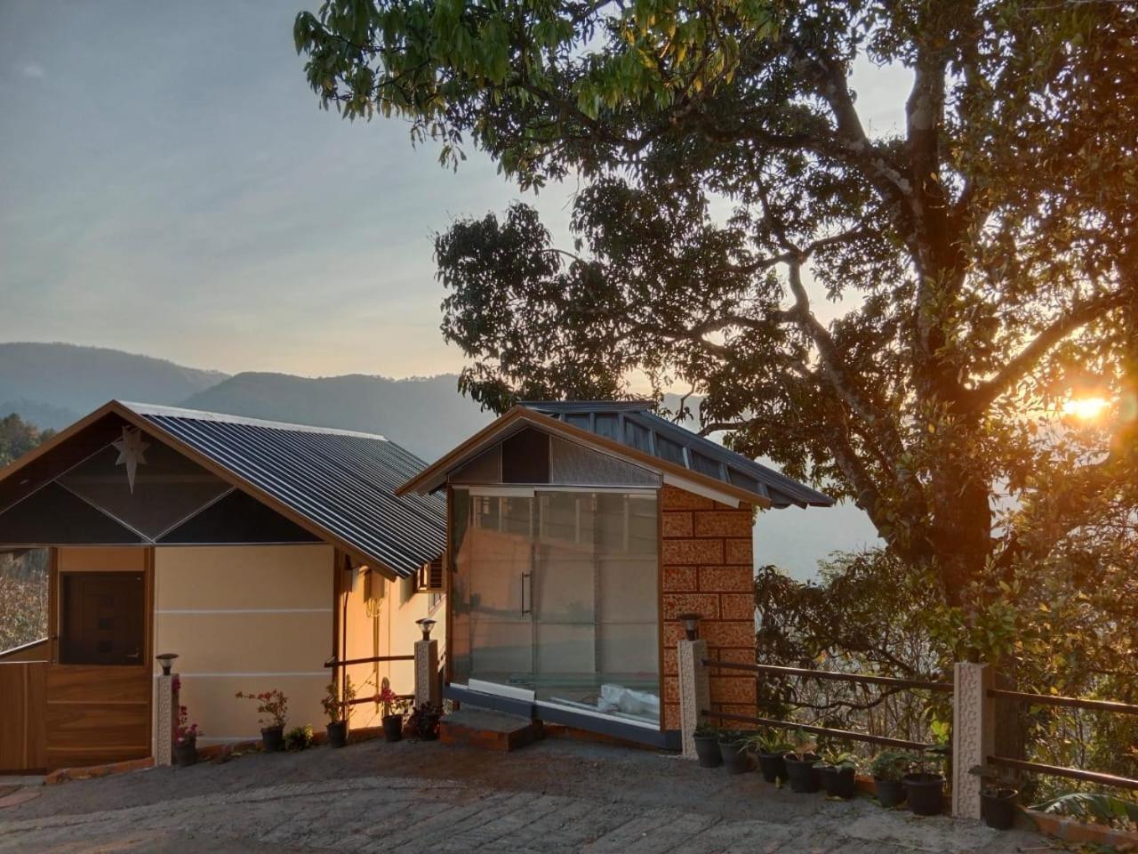 Cloudscape Homestay Pīrmed Εξωτερικό φωτογραφία