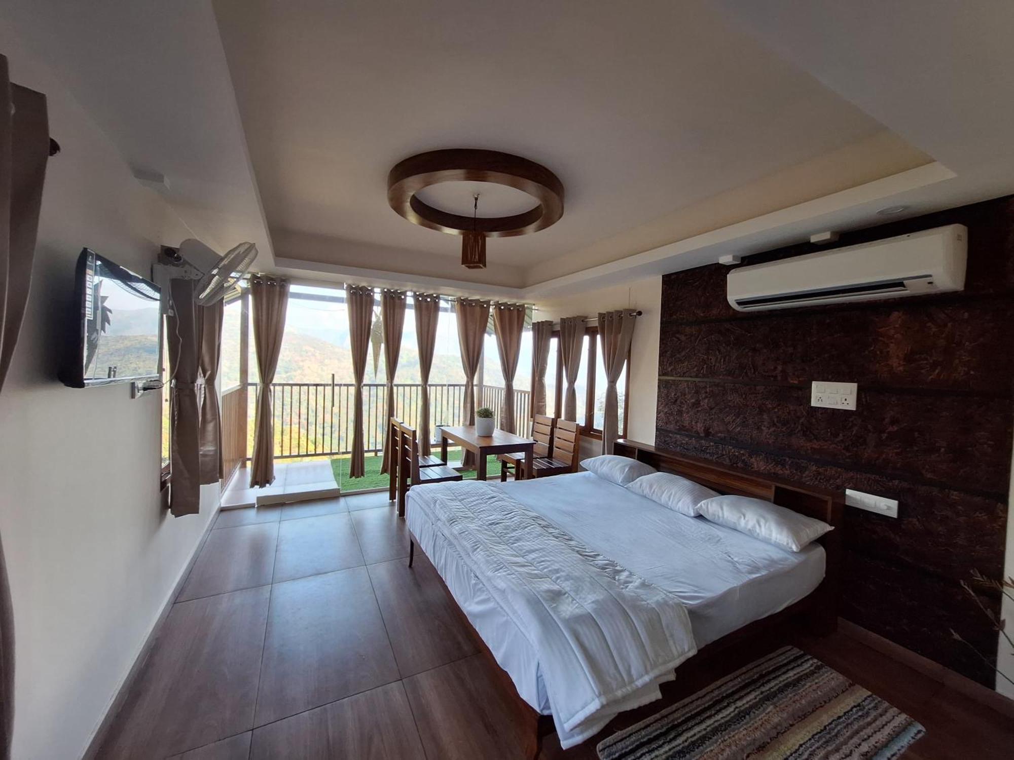 Cloudscape Homestay Pīrmed Εξωτερικό φωτογραφία