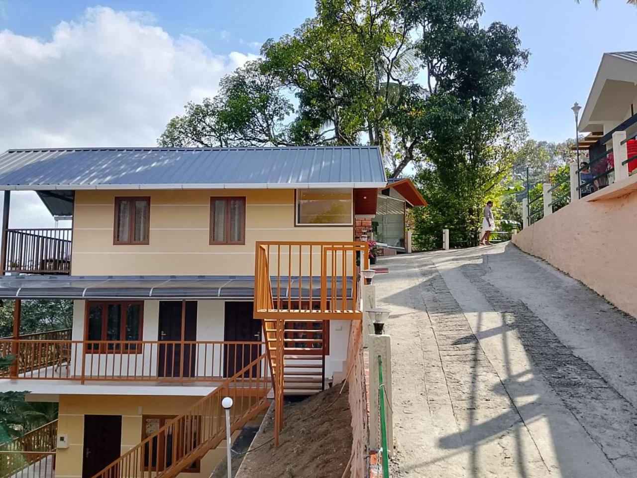Cloudscape Homestay Pīrmed Εξωτερικό φωτογραφία