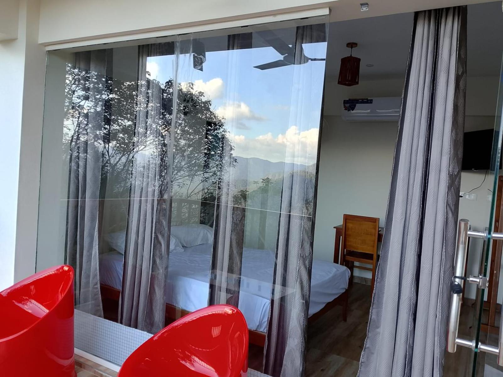 Cloudscape Homestay Pīrmed Εξωτερικό φωτογραφία