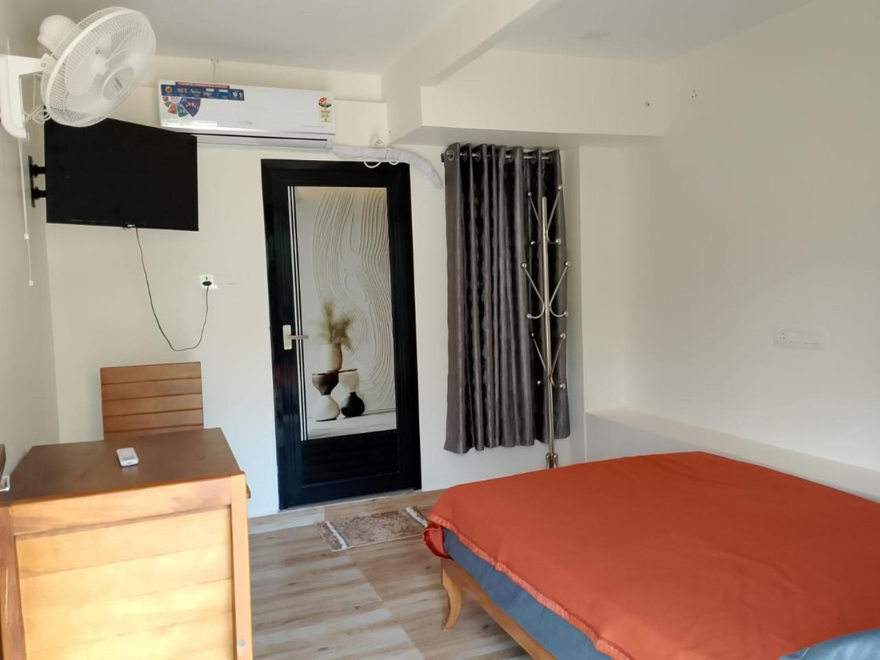 Cloudscape Homestay Pīrmed Εξωτερικό φωτογραφία